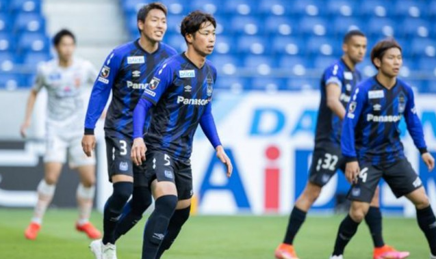 日职联赛前瞻：横滨FC vs 大阪钢巴