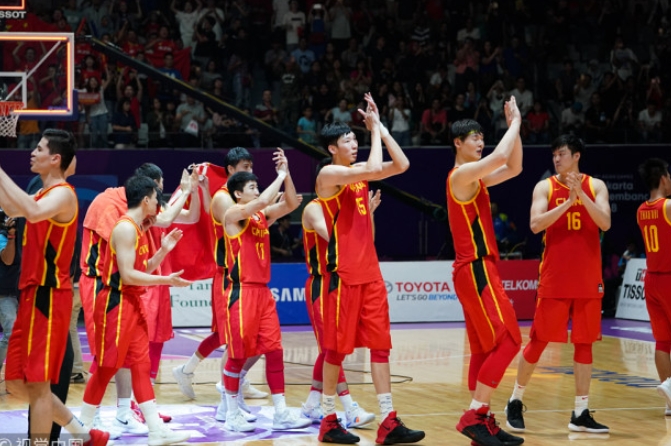 中国男篮与蒙古男篮激战，亚运男篮比赛谁能胜出？